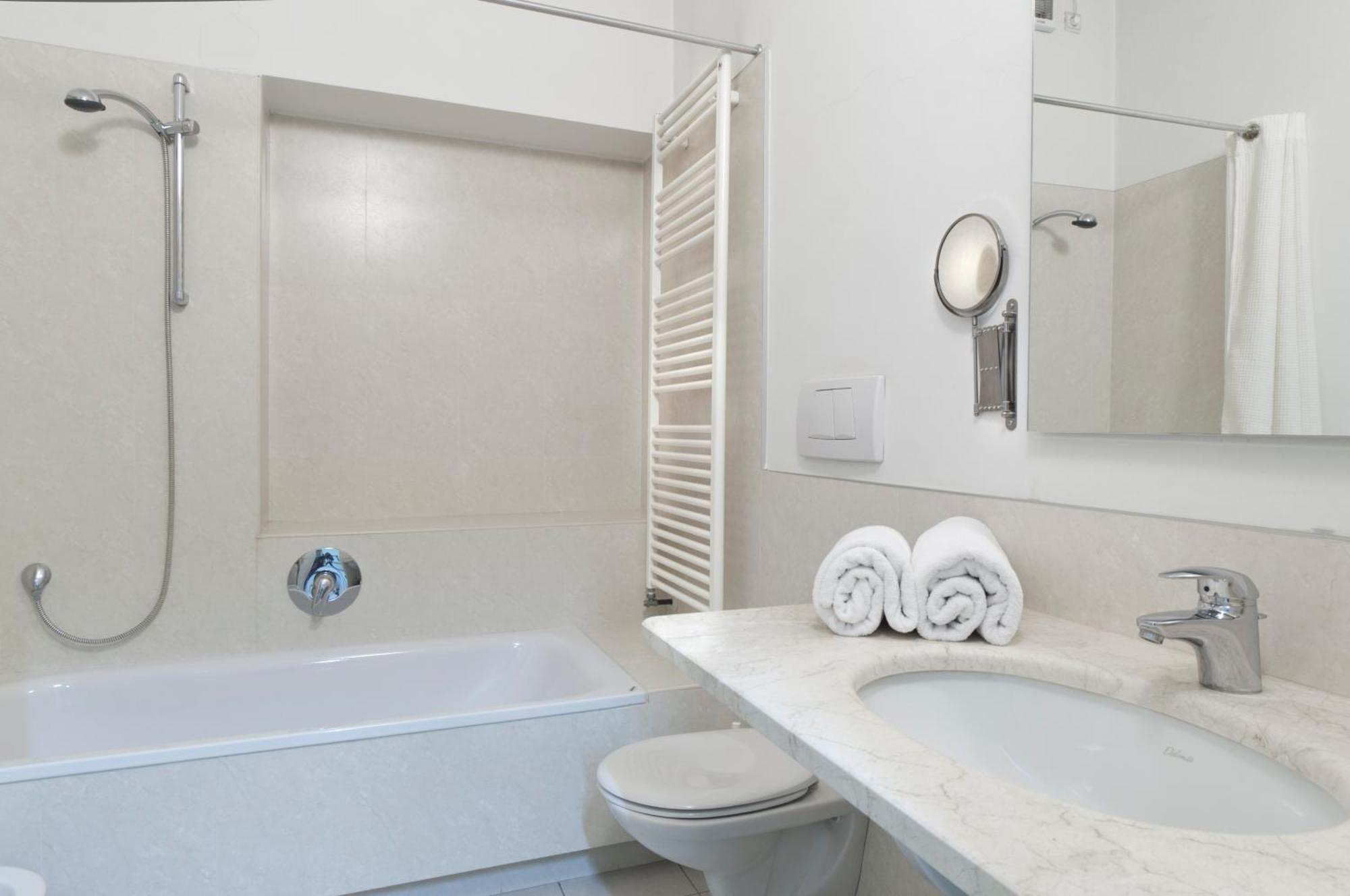 Residence Fink Central Apartments Больцано Екстер'єр фото